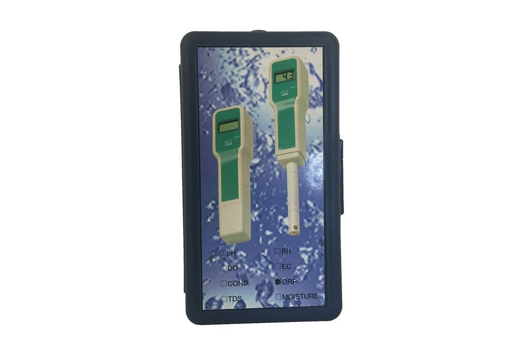 Splash-X Digitale Vrije Chloor Meting 3 Splash-X Digitale Vrije Chloor Meting