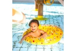 Swim Essentials Baby Float Circus | 0-1 Jaar -Intex Zwembaden Winkel swim essentials baby float circus 0 1 jaar in het water