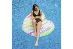 Swim Essentials Regenboog Hart Met Glitters Luchtbed | 150 Cm -Intex Zwembaden Winkel swim essentials regenboog hart met glitters luchtbed 150 cm in het water